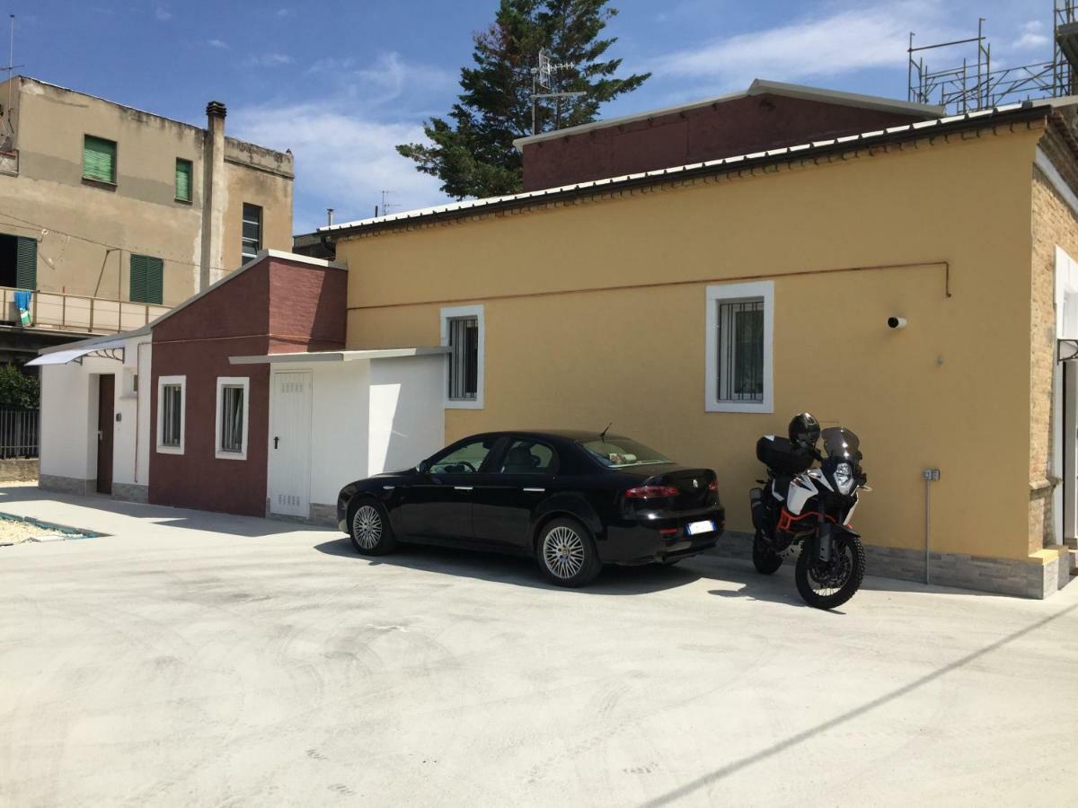 I Villini Apartment Pescara Bagian luar foto